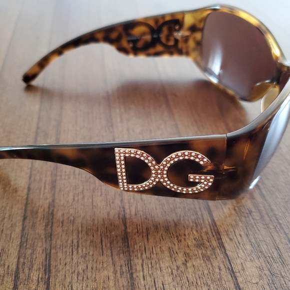 Dolce & Gabbana Sunglasses - Picture 3 of 11